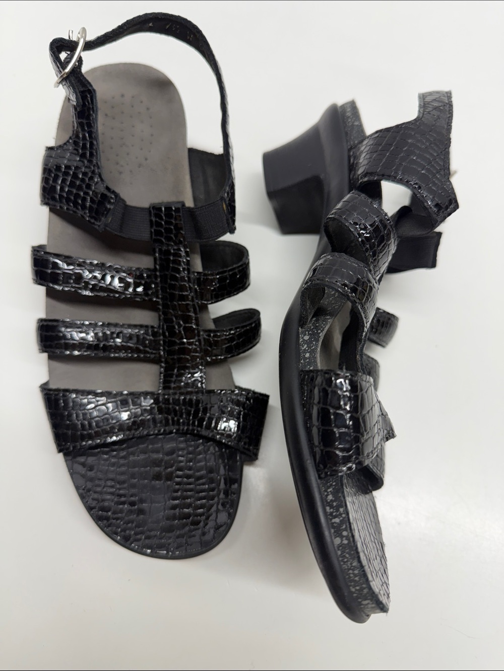 SAS Allegro Sandals Open Toe Triple Strap Low Heel Comfort Shoes Black 7.5 Wide